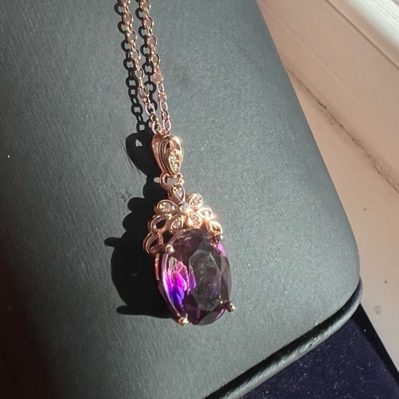 Oval cut amethyst pendant Rosegold necklace - Picture 6 of 10